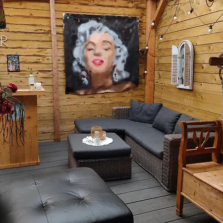 Holiday home 'de Hupsakeet'