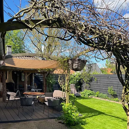 'de Hupsakeet' Holiday home *