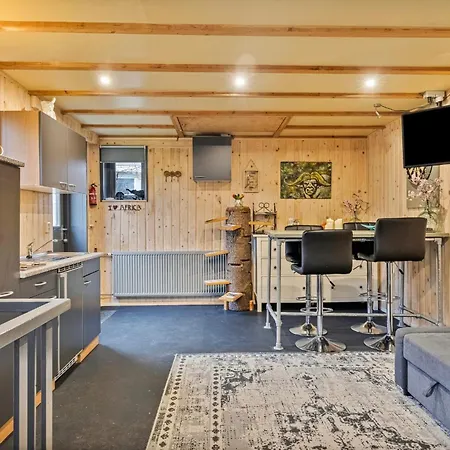 Holiday home 'de Hupsakeet' *